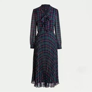 J CREW Tie-neck pleated A-line dress in Black Watch tartan Size 2